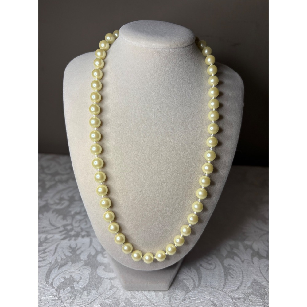 Vintage Avon Faux Pearl Strand Necklace Gold Tone Filigree Clasp Cream Knotted